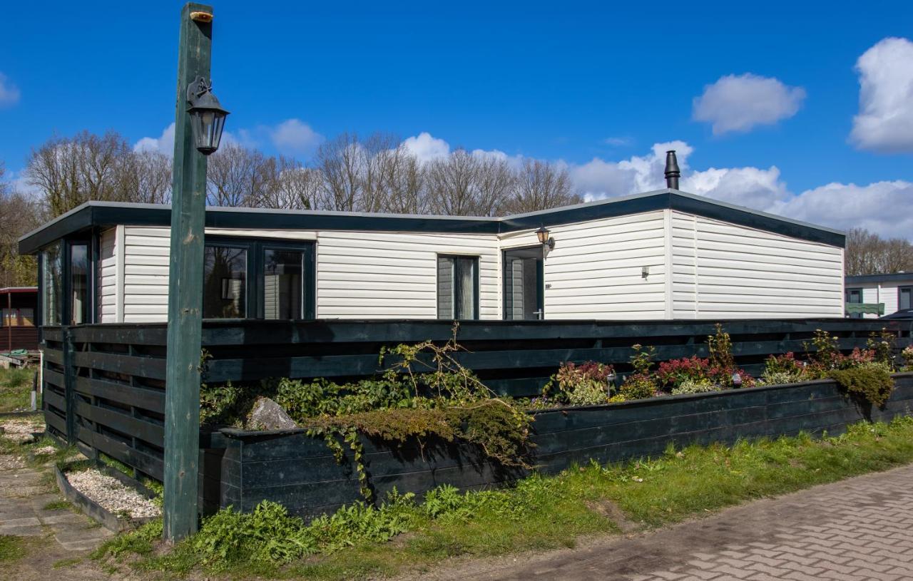 Luxe Chalet Strubben-Kniphorstbos Anloo Hotel Exterior photo