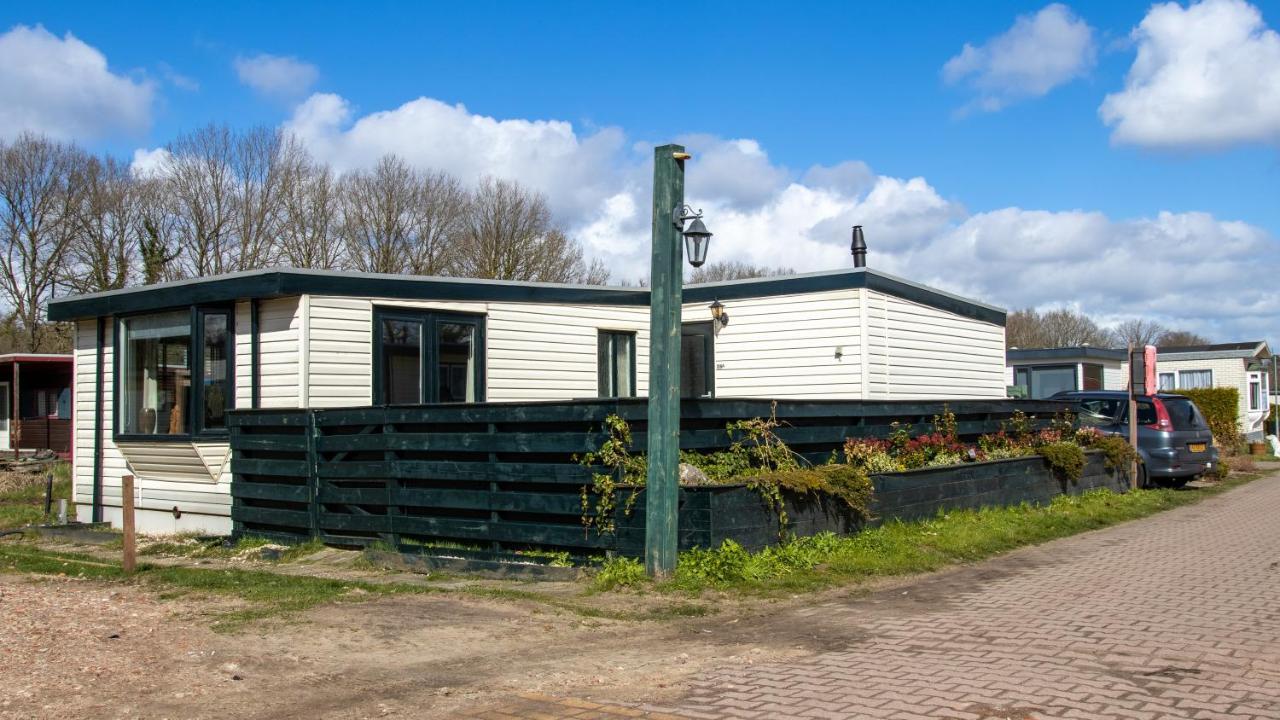 Luxe Chalet Strubben-Kniphorstbos Anloo Hotel Exterior photo